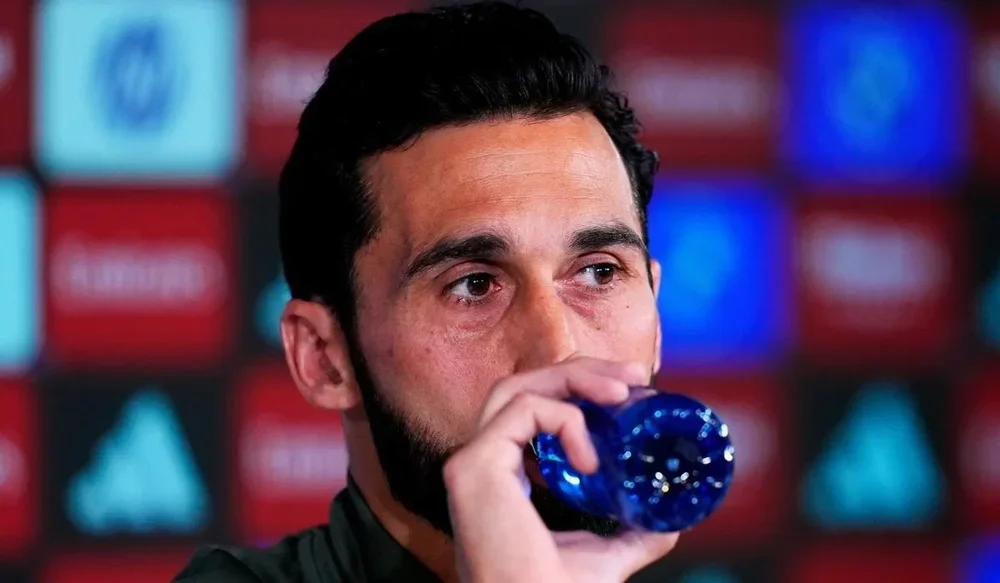 Arbeloa bebiendo agua