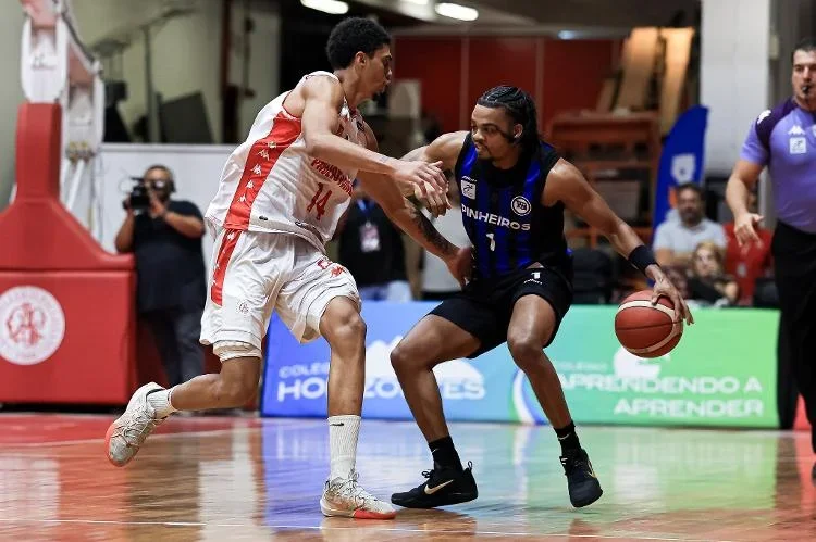 Sloan é destaque do Pinheiros na temporada